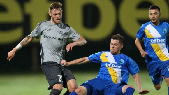 Защитникът на Левски Давид Яблонски може да играе в Серия