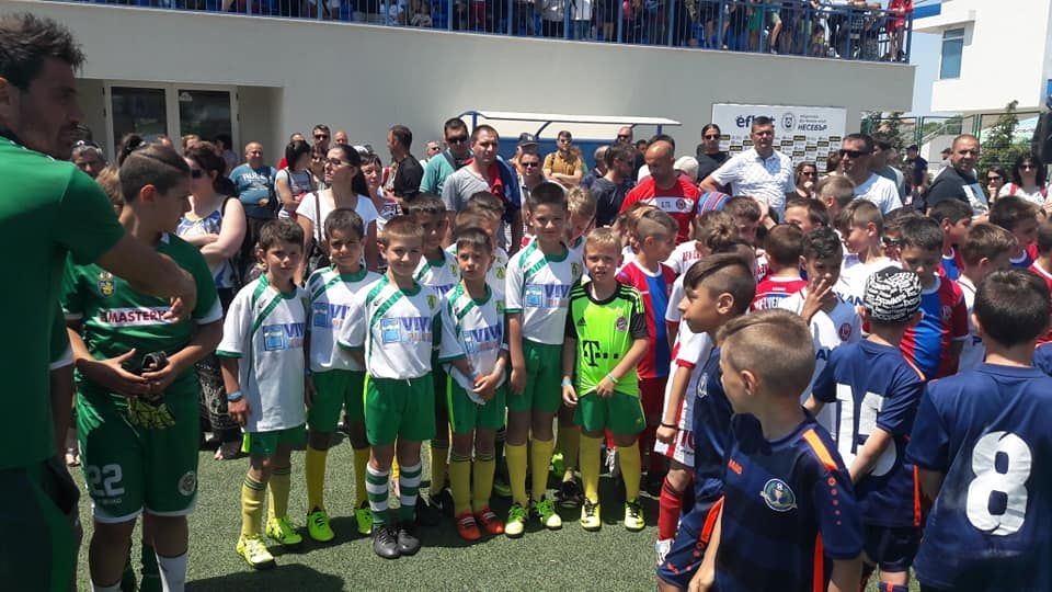 Детският футболен отбор на Атлетик Шумен и тази година взе