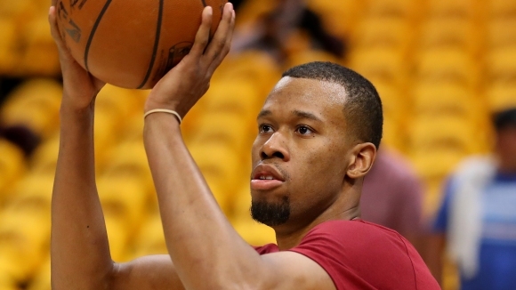 Гардът на Кливланд Родни Хууд ще получи по голям шанс за