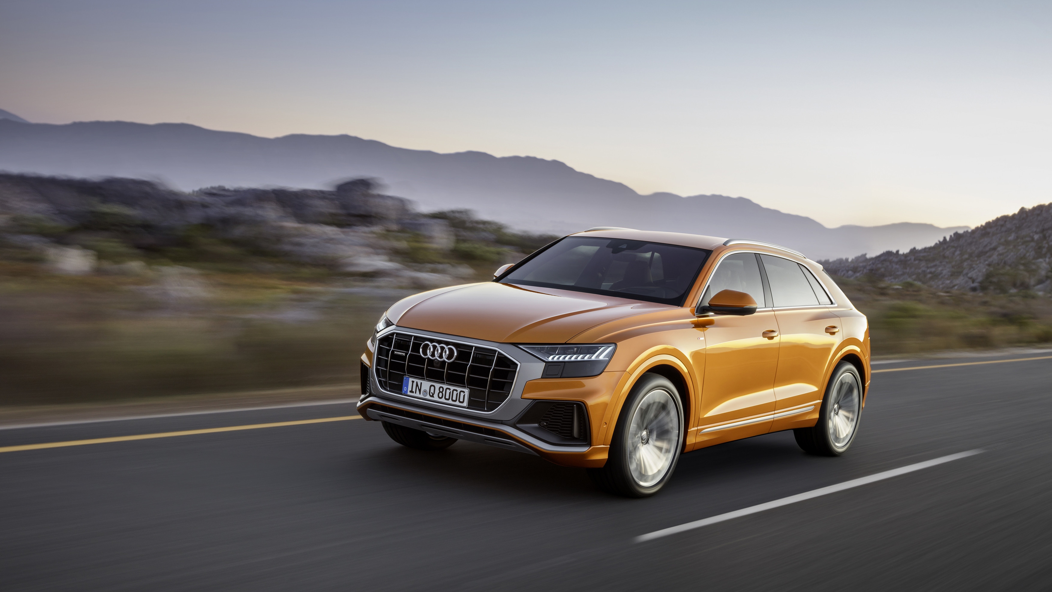 Audi Q8 съчетава елегантността на луксозното купе с четири врати