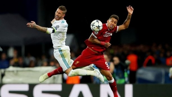 Нападателят на Ливърпул Роберто Фирмино отговори доста остро на саркастичния