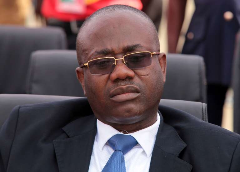 Президентът на Ганайската футболна федерация Квеси Нянтаки подаде оставка след