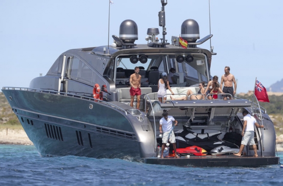 След като тайно се ожениха през май Сеск Фабрегас и