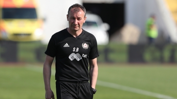 Стамен Белчев е много близо до треньорския пост в Етър