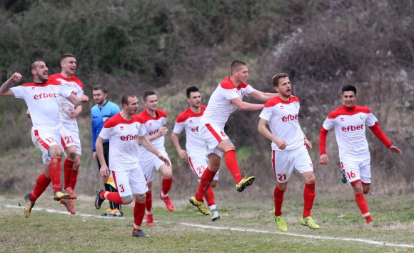 Данаил Бачков остава старши треньор на третодивизионния футболен клуб Беласица