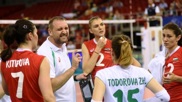 Селекционерът на женския ни национален волейболен отбор Иван Петков бе