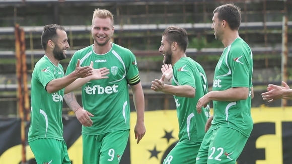 Двама от досегашните футболисти на Хебър 1918 Пазарджик отпадат от