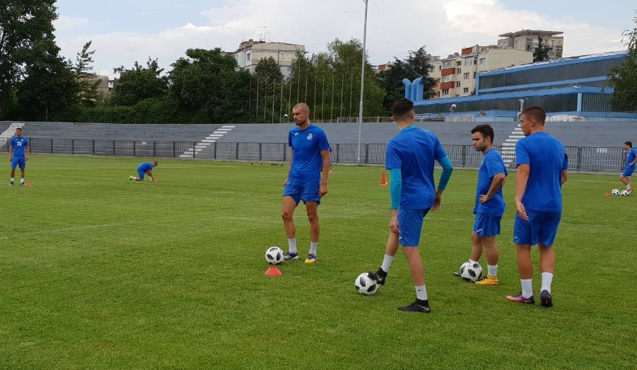Представителният отбор на ФК Дунав стартира лятната си подготовка Старши треньорът
