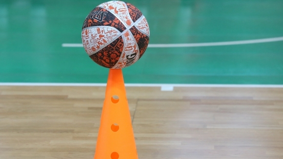 Селекционерът на националния отбор за девойки до 18 години Александър