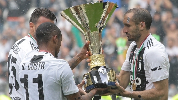 Ювентус има своя нов капитан Италианският защитник Джорджо Киелини бе