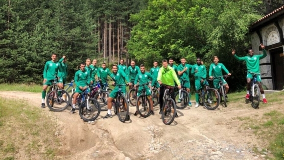 Тази сутрин играчите на Берое направиха велотренировка из Банско където