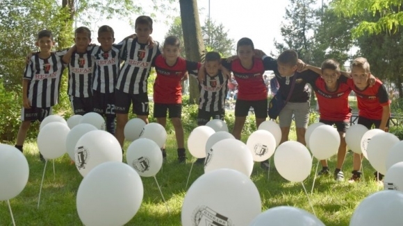 ПФК Локомотив Пловдив организира Футболно лято тренировки за черно белите