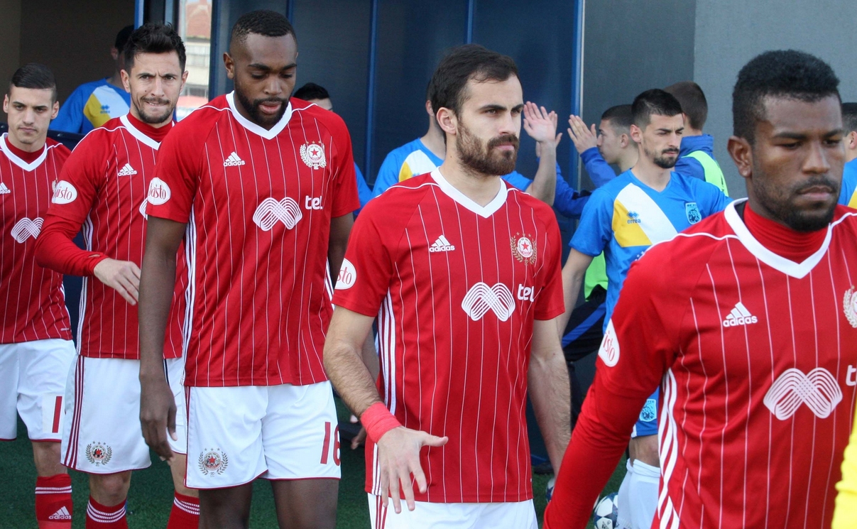 Срещата от първия квалификационен кръг в турнира Лига Европа между