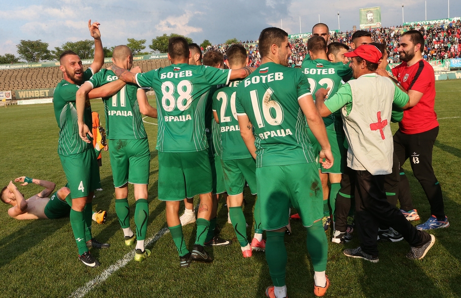 Ботев Враца замина днес за лагера в Банско където ще