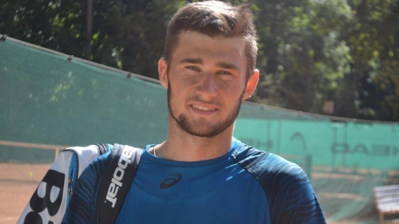 Българинът Габриел Донев стартира с победа на турнира по тенис