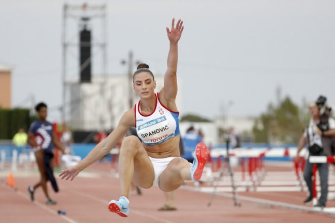 Сръбкинята Ивана Шпанович спечели титлата в скока на дължина на