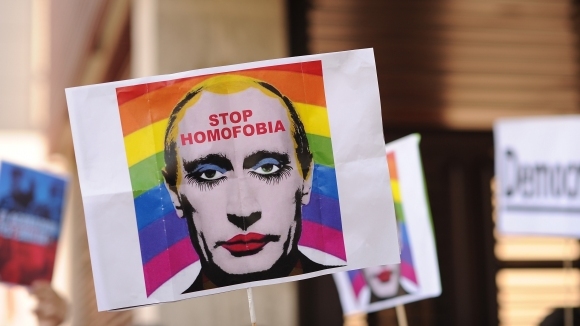 Представителите на руското гей общество се надяват домакинството на световното