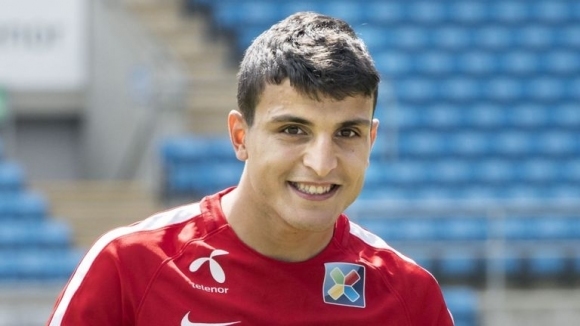 Саутхамптън завърши втори трансфер през тази седмица след като привлече