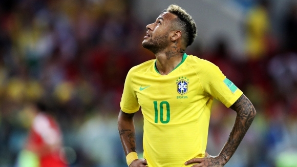 Неймар трябва да спре с опитите да си изпроси дузпи