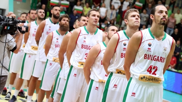 България приема Исландия в последното си домакинство от група F