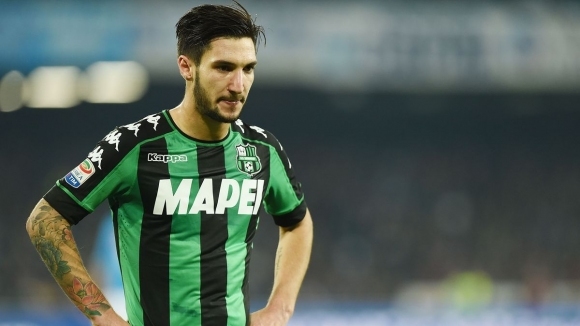 Италианският национал Матео Политано пристигна в Милано където ще премине