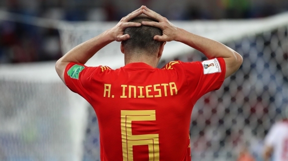 Плеймейкърът Андрес Иниеста влезе като резерва за испанския национален отбор