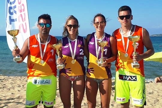 Двама от водещите състезатели по плажен волейбол в България -