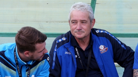 Монтана подписа договор с двама от дошлите на проби футболисти