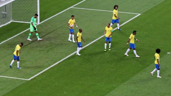 Отборът на Бразилия за първи път допусна повече от един