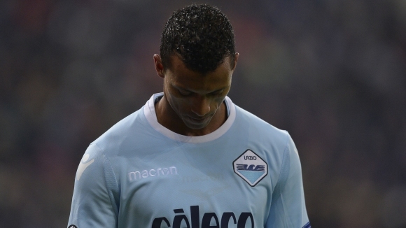 Отборът на Валенсия може да осъществи изходящ трансфер през този