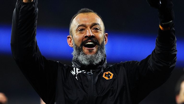 Мениджърът на Уулвърхямптън Нуно Еспирито Санто продължи договора си с