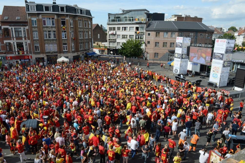 Футболни фенове в Белгия предизвикаха безредици по улиците на Брюксел