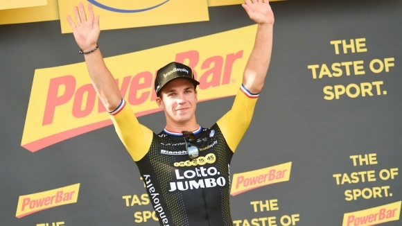 Холандецът Дилан Грьоневеген постигна втора поредна етапна победа в Обиколката