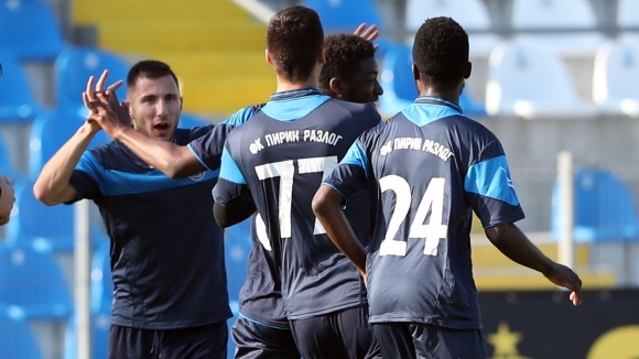 Отборът на Пирин Разлог победи Марек с 3 0 в поредна