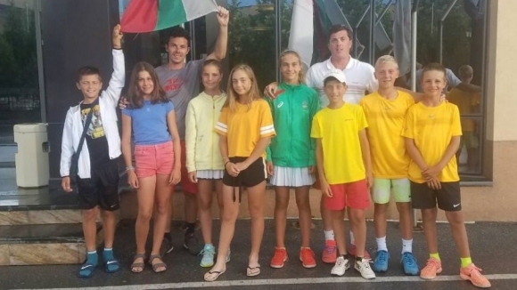 Четирима български състезатели стигнаха до полуфиналите на сингъл на силния