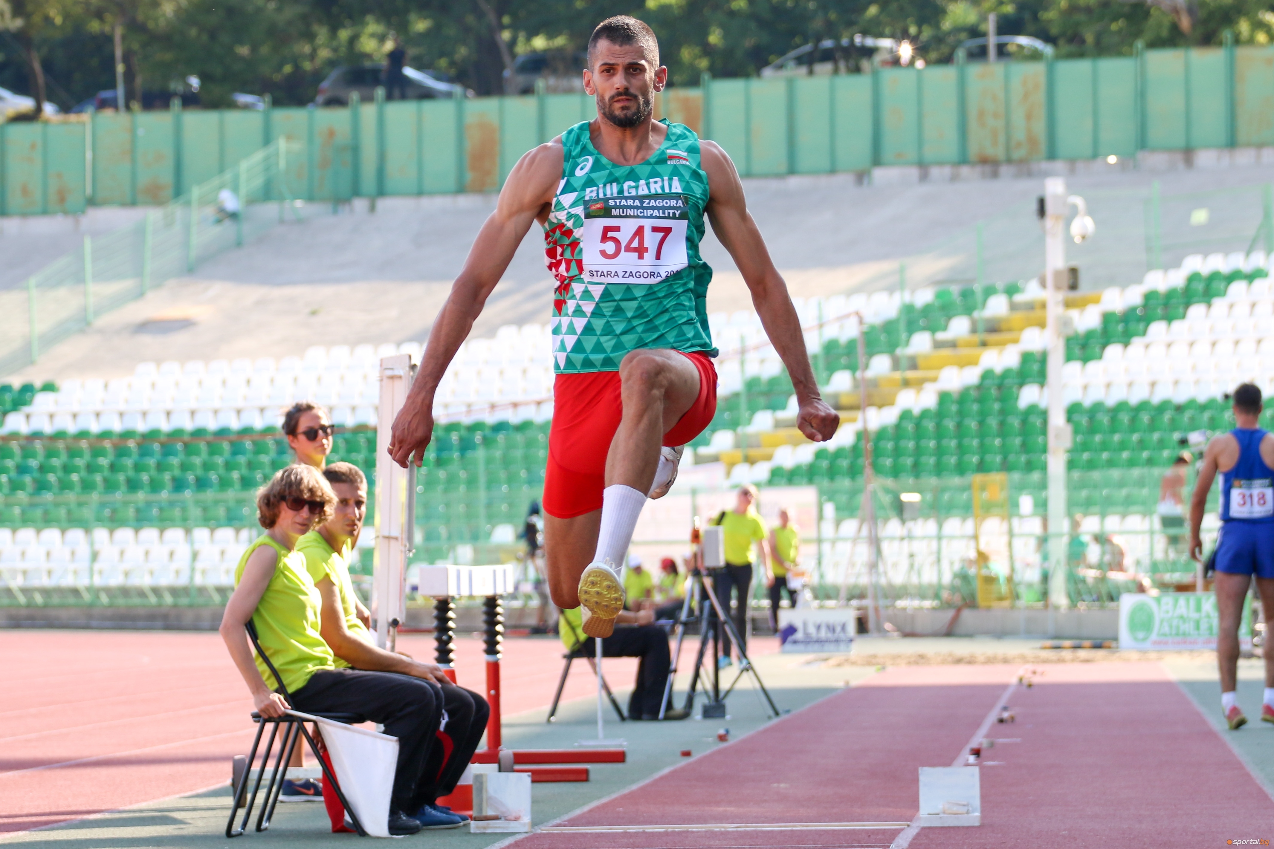 С два медала започна българското участие във втория ден на