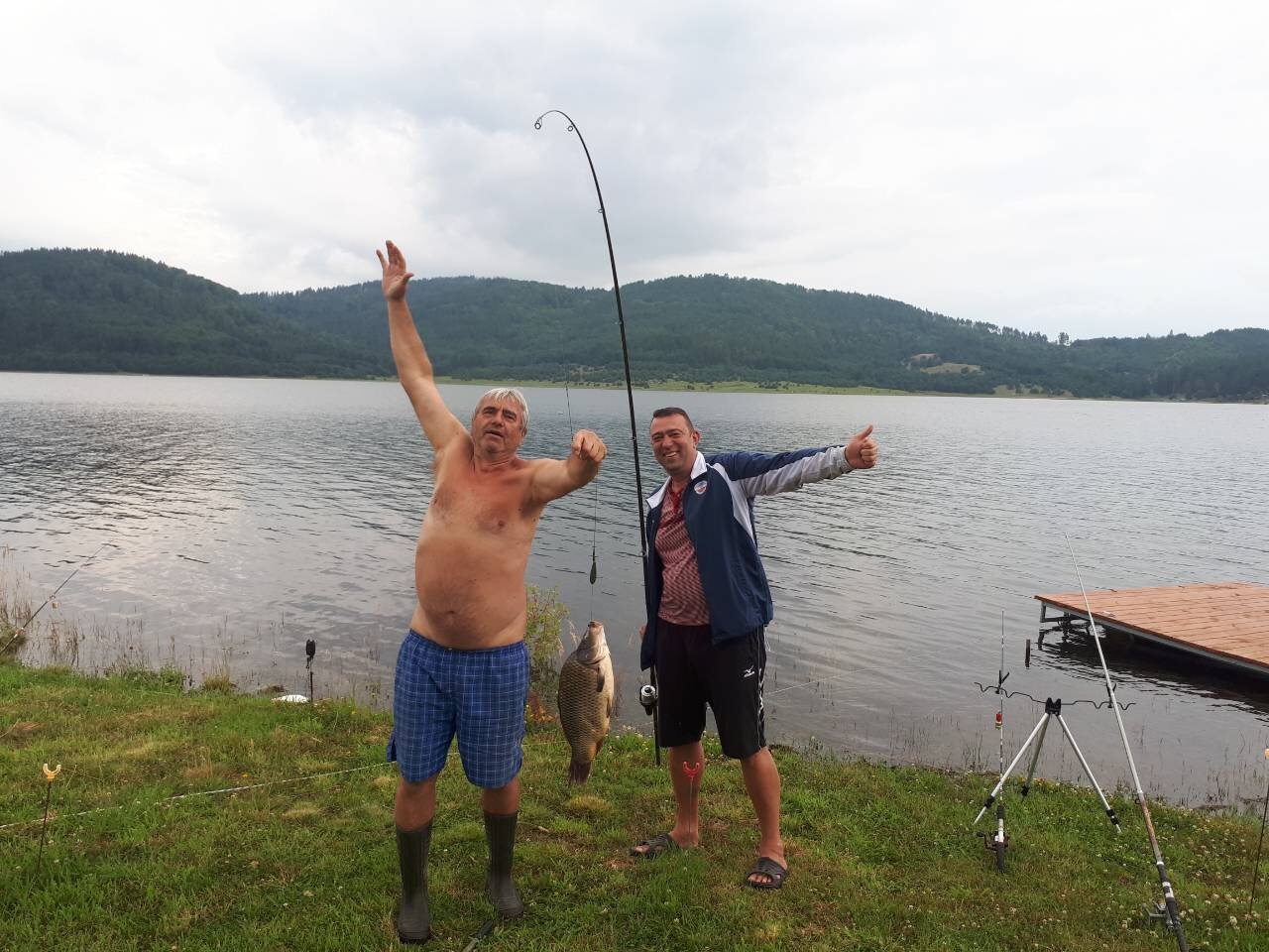 Мениджърът на Марек Юнион Ивкони Людмил Найденов показа завидни рибарски умения