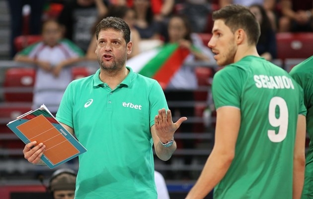 Легендата на националния отбор по волейбол Николай Иванов не е