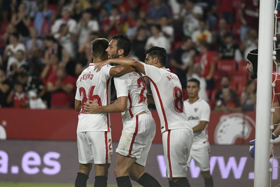 Испанският Севиля разгроми с 4 0 у дома унгарския Уйпещ в