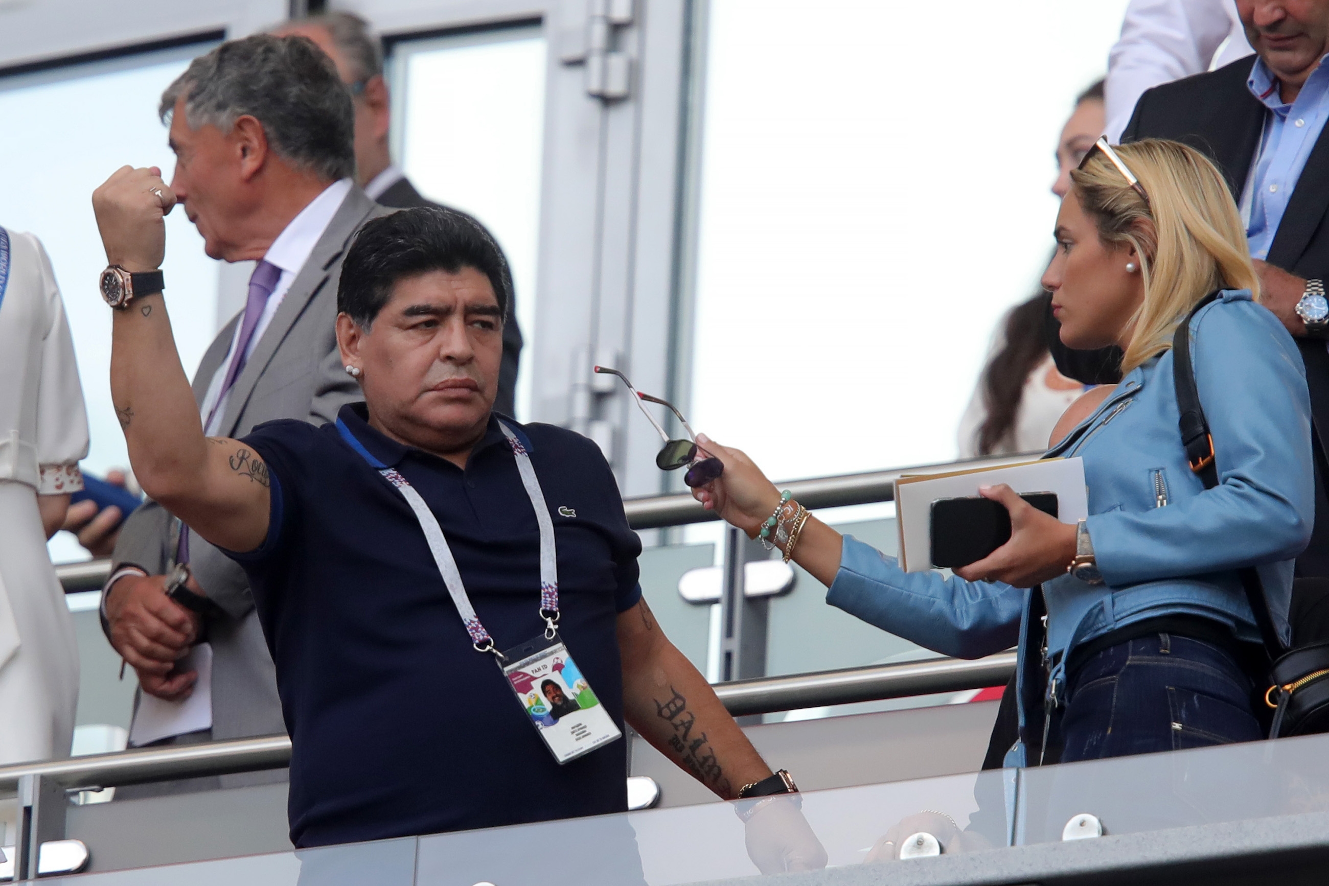 Великият Диего Марадона продължава да привлича вниманието върху себе си