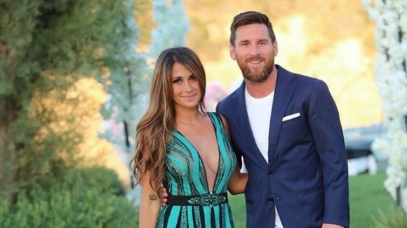 Суперзвездата на Барселона Лионел Меси и семейството му продължават ваканцията