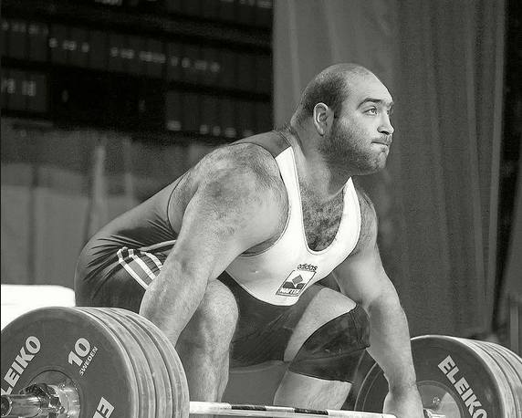 На 39 години в шуменската болница е починал известният ни