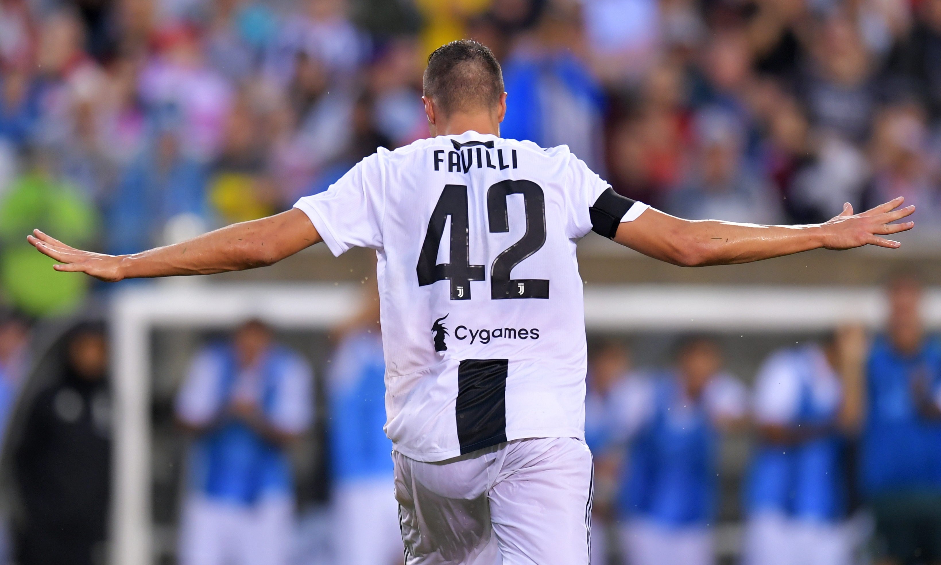 Порто проявава интерес към нападателя на Ювентус Андреа Фавили. 21-годишният