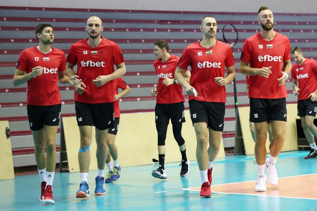 Волейболистите от националния отбор на България се разминаха с участие