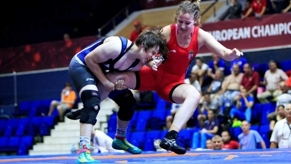 Юлияна Янева ще атакува европейската титла на първенството за юноши