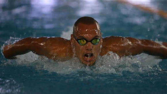 Най добрият български плувец Антъни Иванов отпадна в сериите на 50