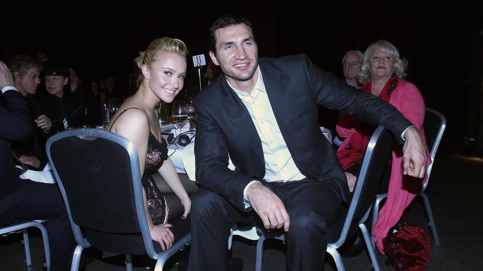 Изглежда в днешно време е сложна задача едно семейство да