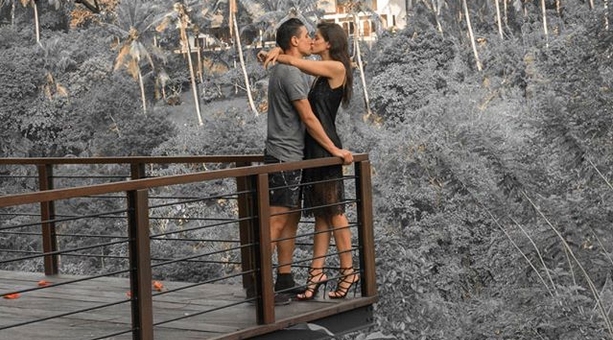 Футболният национал Михаил Александров и очарователната му половинка Деница Стоянова