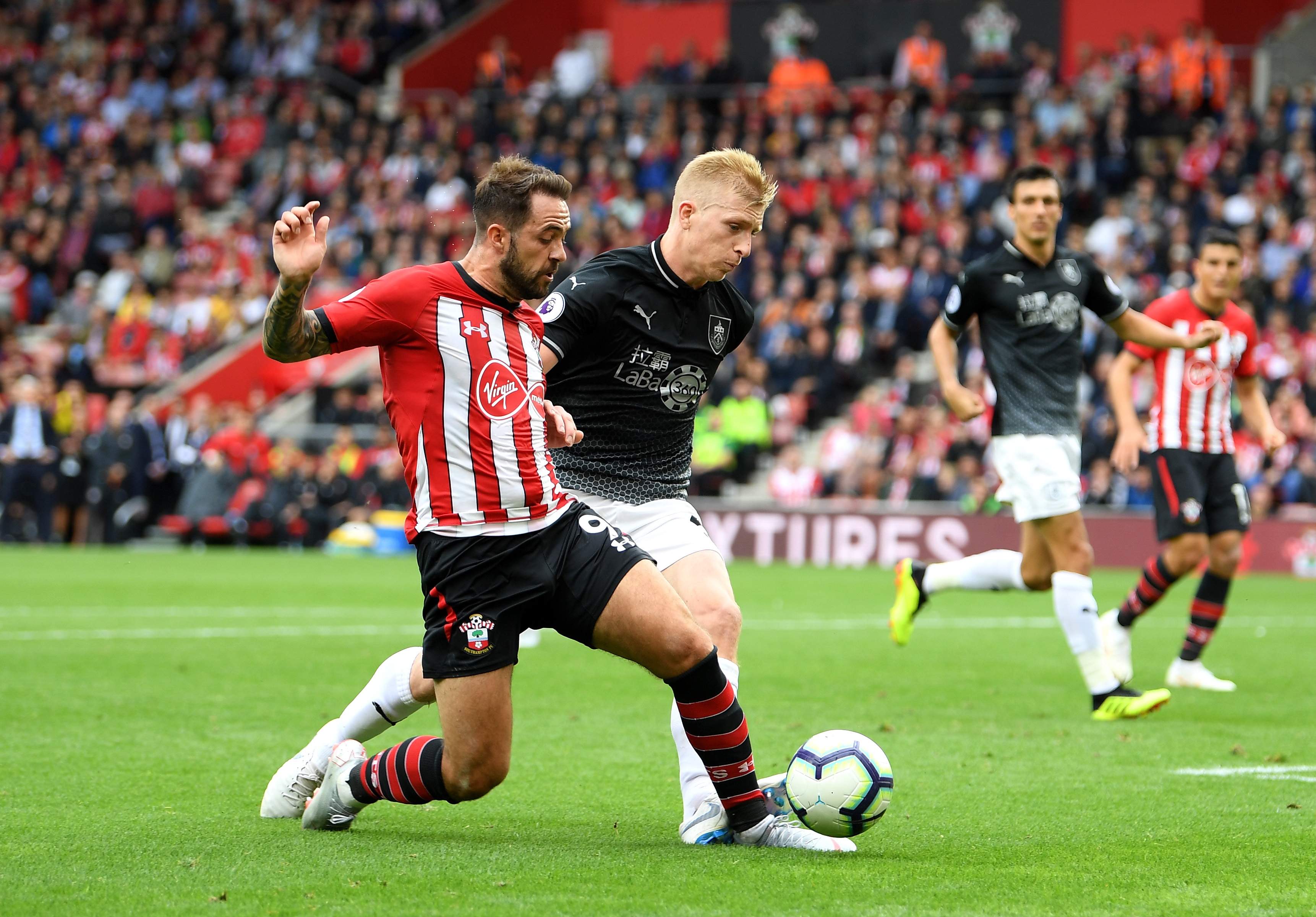 Блестящ мач на вратаря на Саутхамптън Алекс Макарти донесе точката