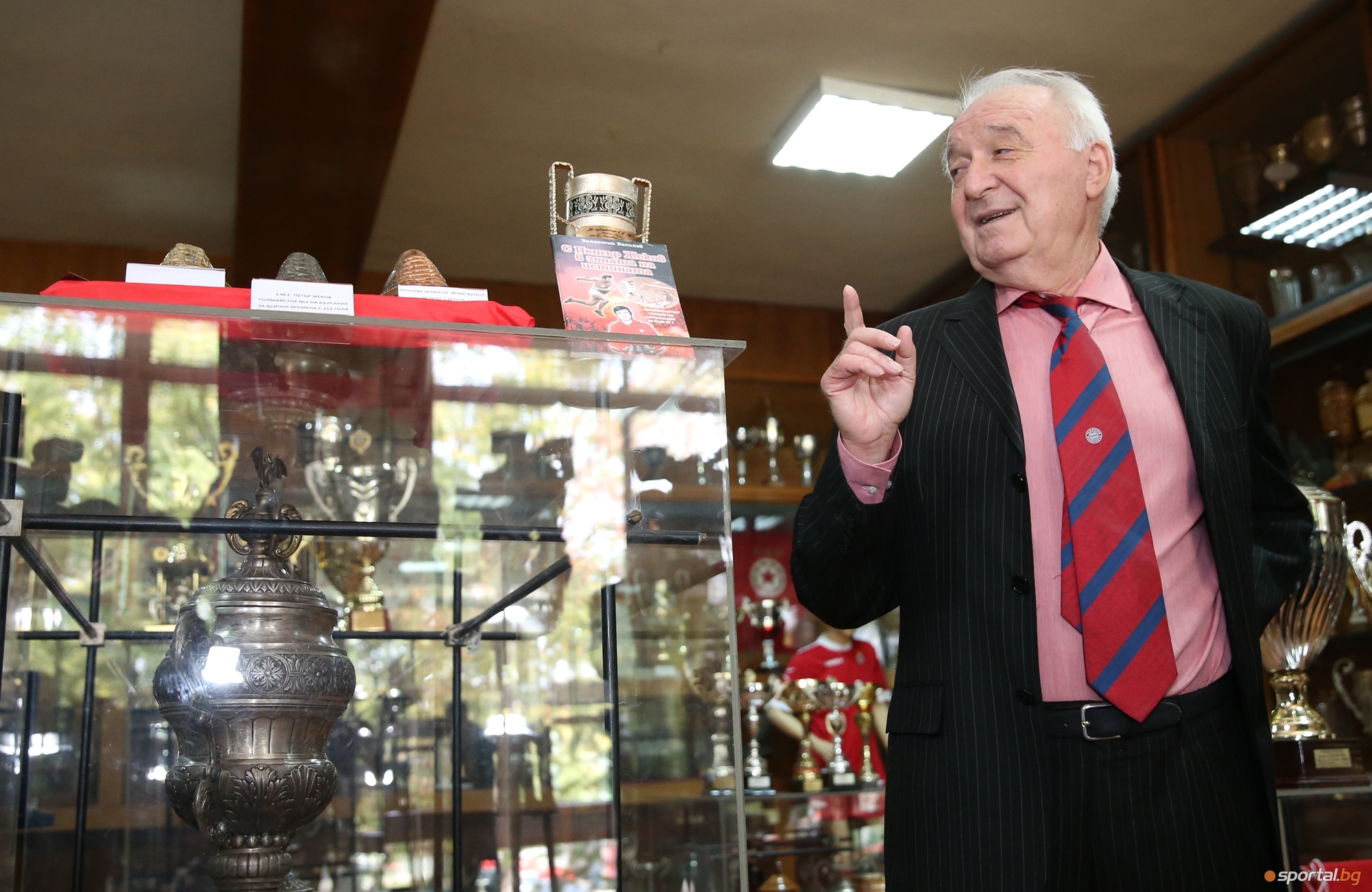 Легендарният голмайстор на ЦСКА Петър Жеков е с чудесни впечатления